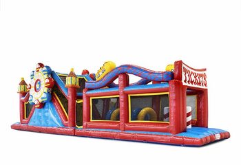 Bestel een 17 meter brede unieke stormbaan in rollercoaster thema voor kids. Koop opblaasbare stormbanen nu online bij JB Inflatables Nederland