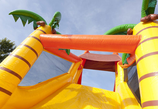 Order a unique 17 meter wide obstacle course in a beach theme for children. Order inflatable obstacle courses now online at JB Inflatables UK