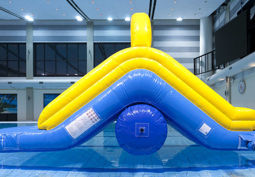 Order an inflatable airtight 6.5 meter long and 3.5 meter high water slide for both young and old. Buy inflatable pool games now online at JB Inflatables America