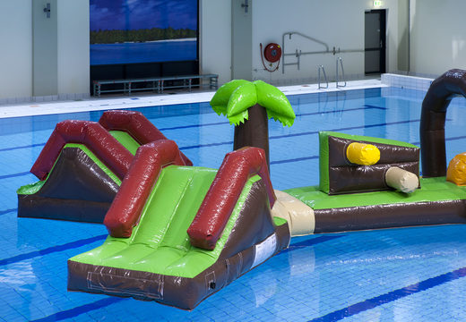 Inflatable assault course 16 meters long Double Hawaii Run XL swimming pool obstacle course with various exciting objects for both young and old. Order inflatable pool obstacle courses now online at JB Inflatables America
