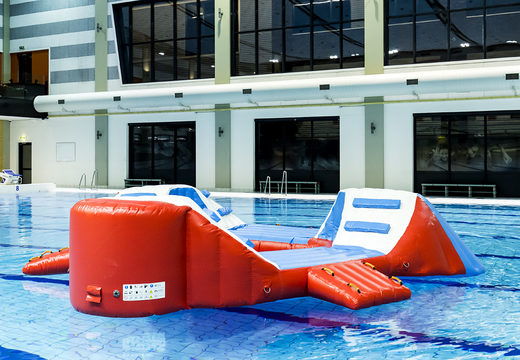 Buy inflatable airtight triangle island in the colors red/blue/white for both young and old. Order inflatable pool games now online at JB Inflatables America