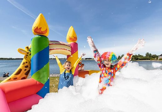 Opblaasbare schuim bubble park in thema party kopen voor kinderen